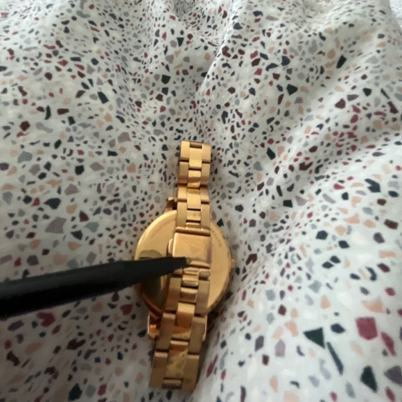 Olivia Burton watch - Picture 9 of 9